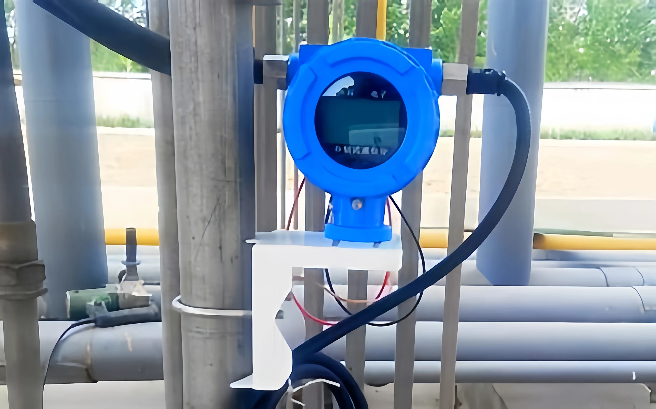 ultrasonic level transmitter