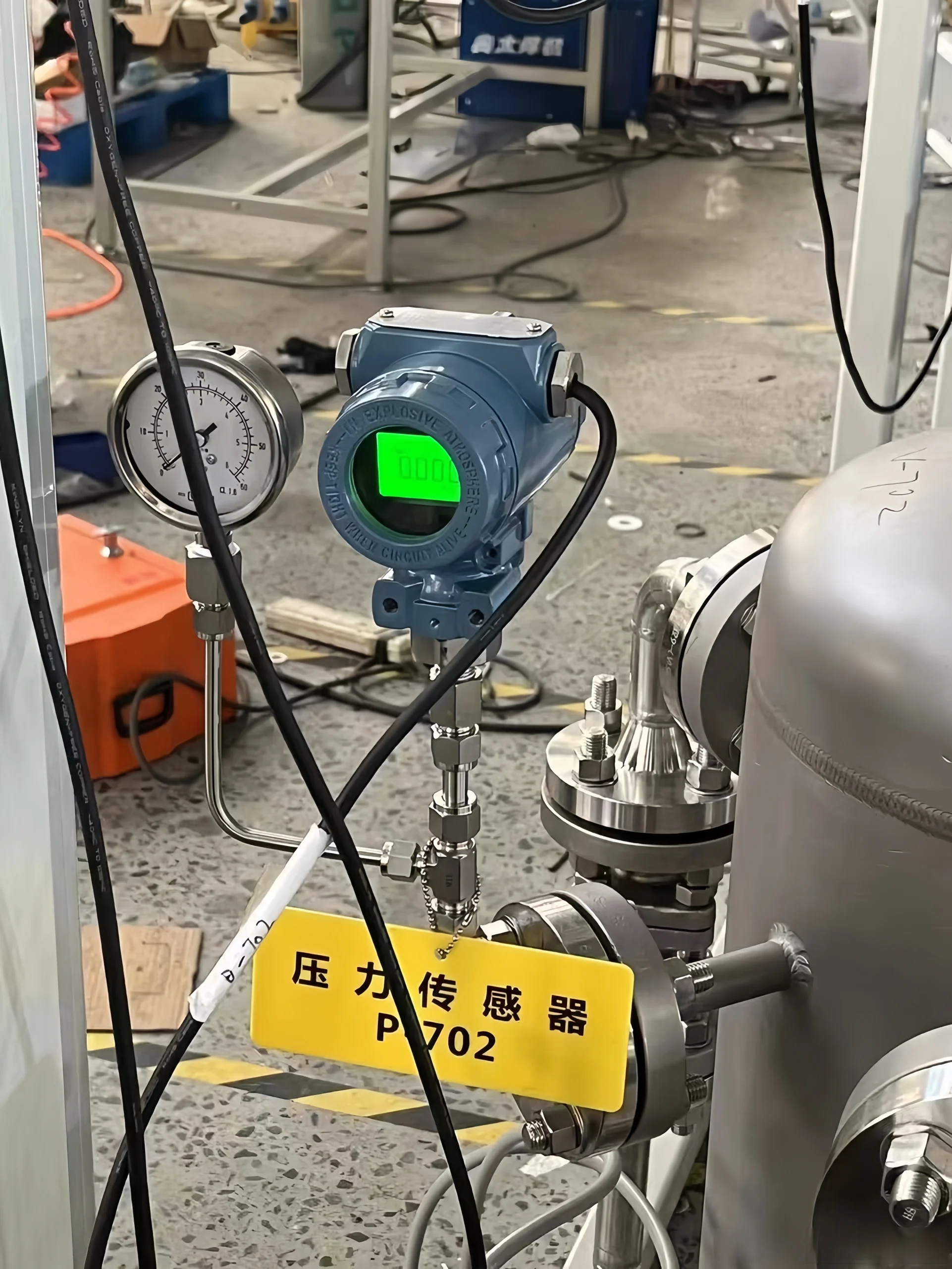 pressure sensor and pressure switch