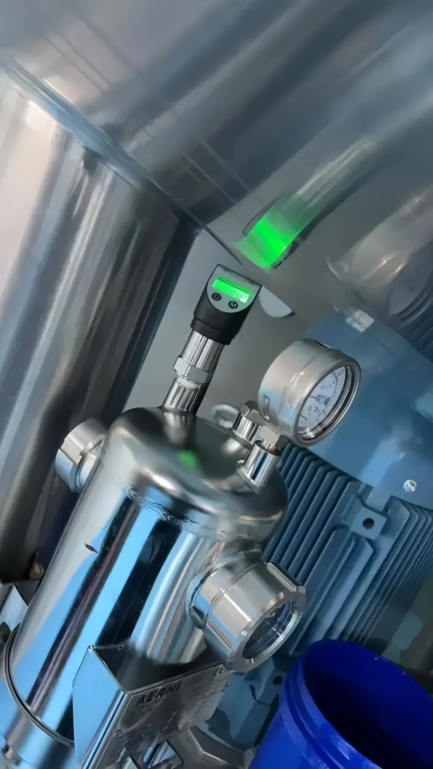 Compact Pressure Transmitter for Vacuum Pressure Measurement