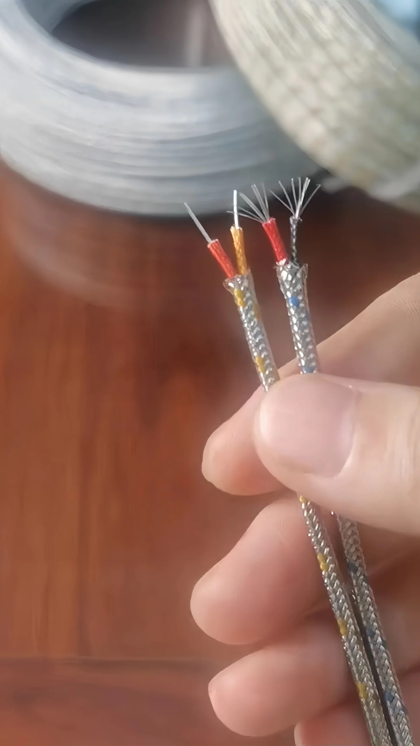 J-type thermocouple temperature measuring wire