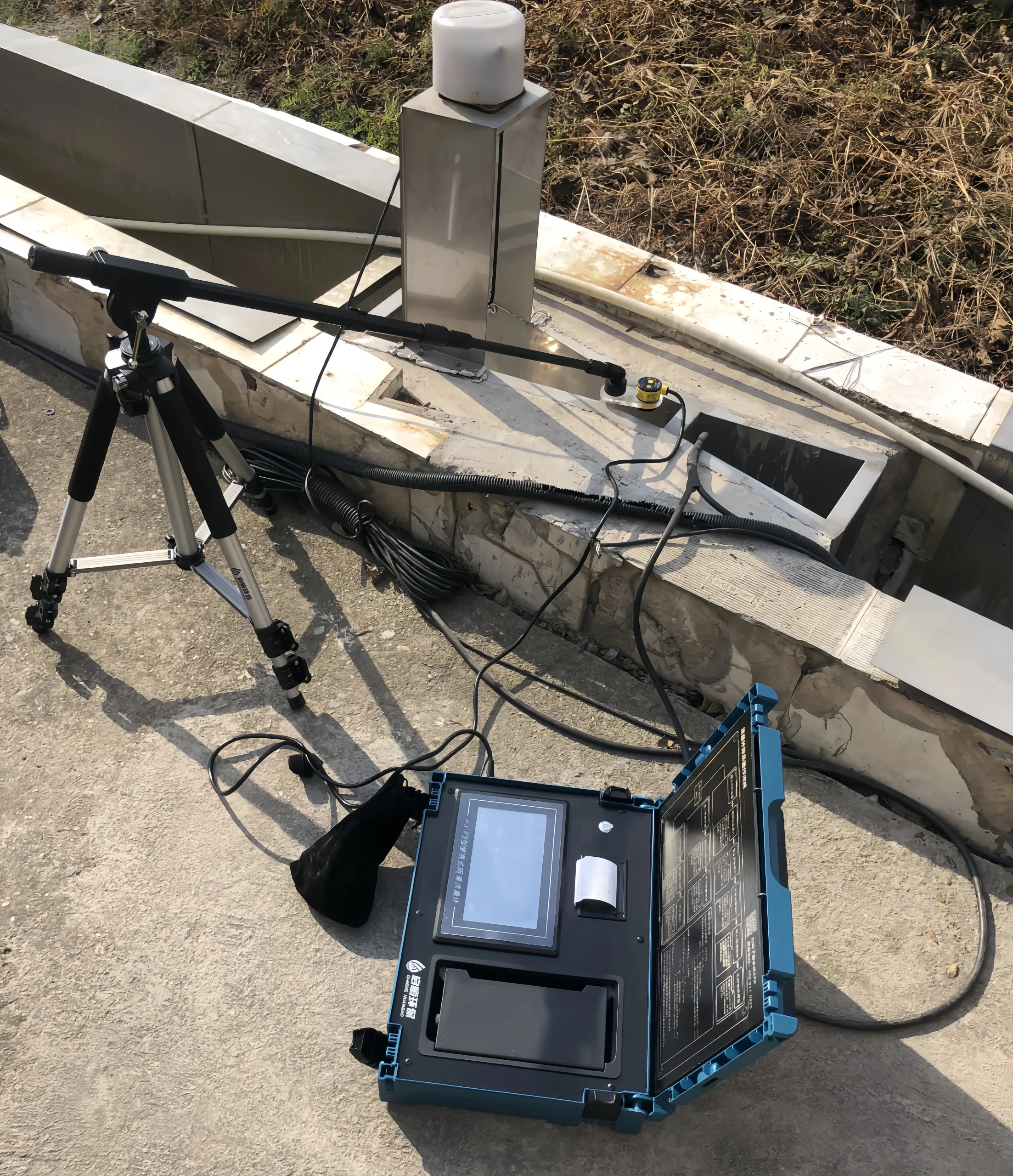 Portable open channel flow meter