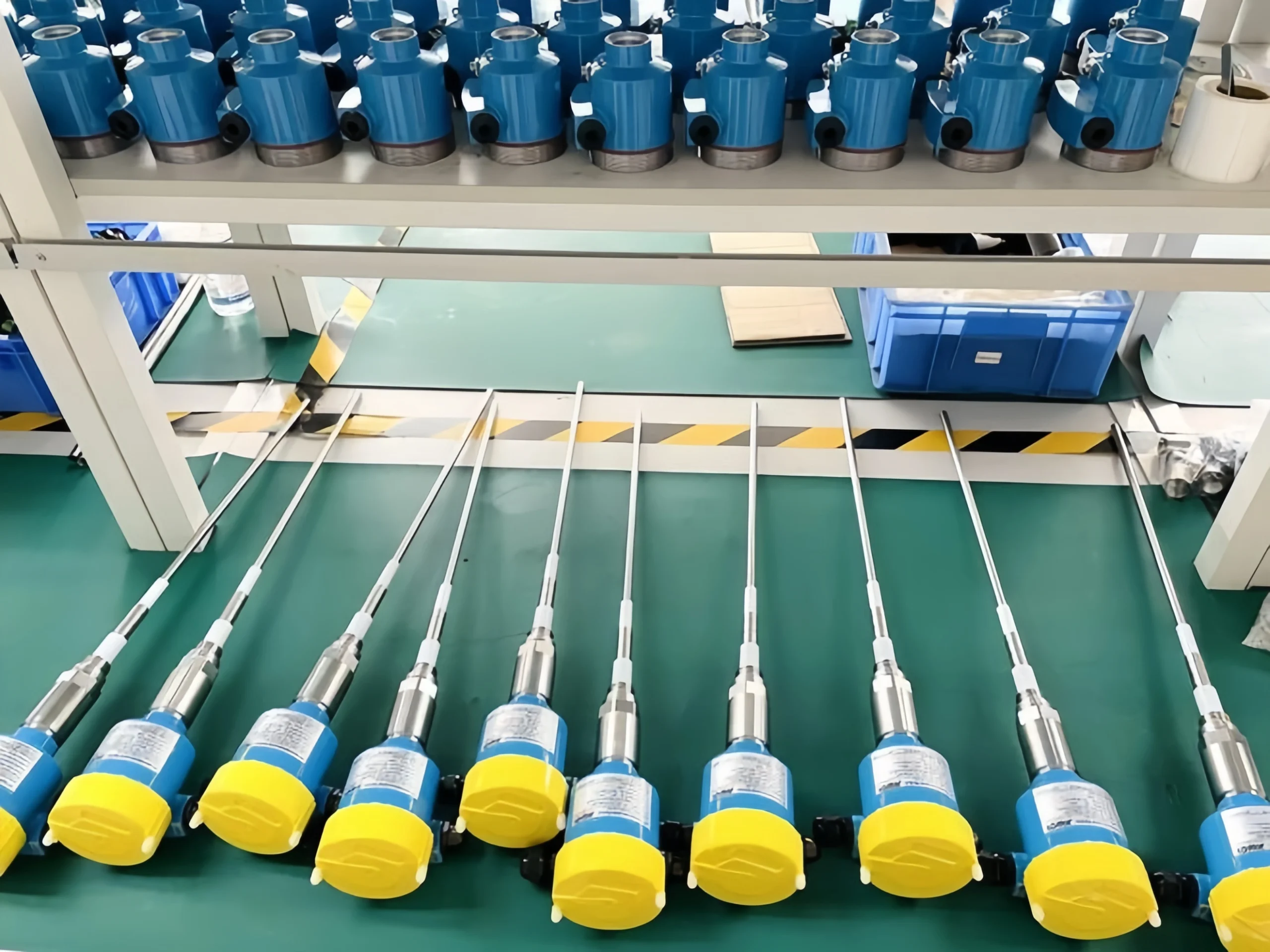 RF admittance level switch