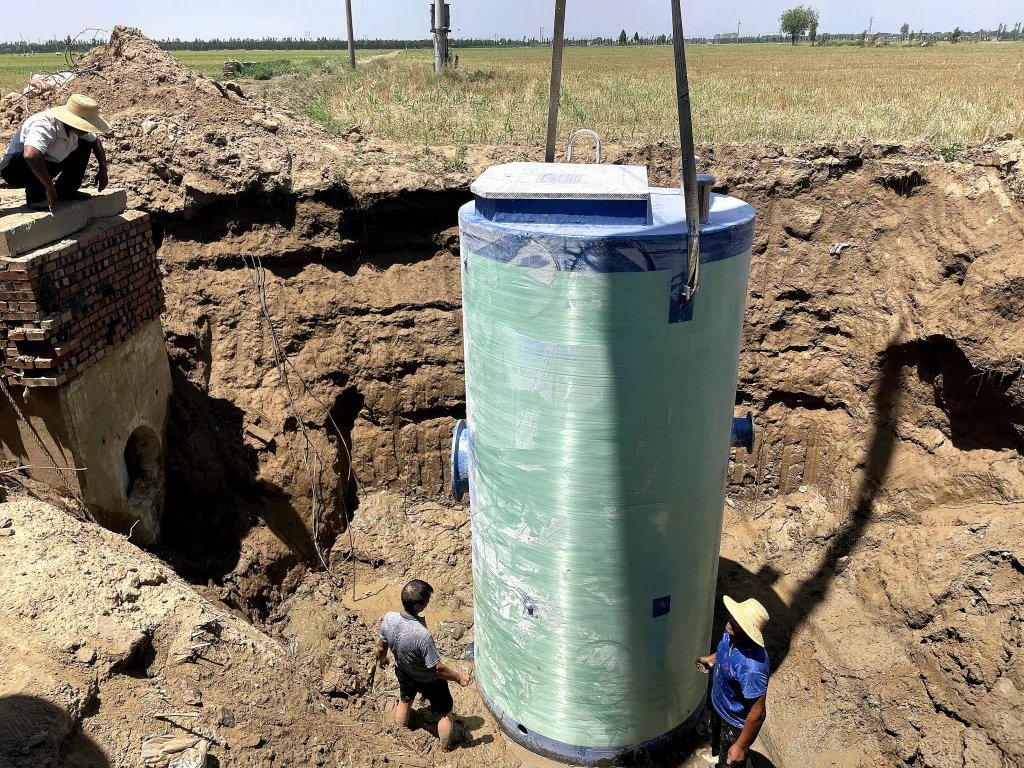 The working principle of a level sensor is based on different physical phenomena.