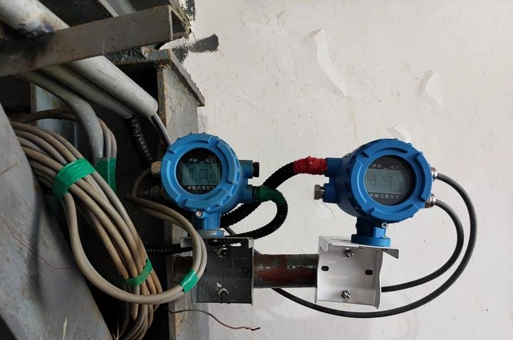 Liquid Pressure Transducers -Factory Guide