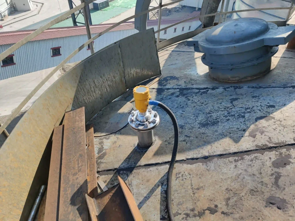 Dielectric Constant of Radar Level Transmitter