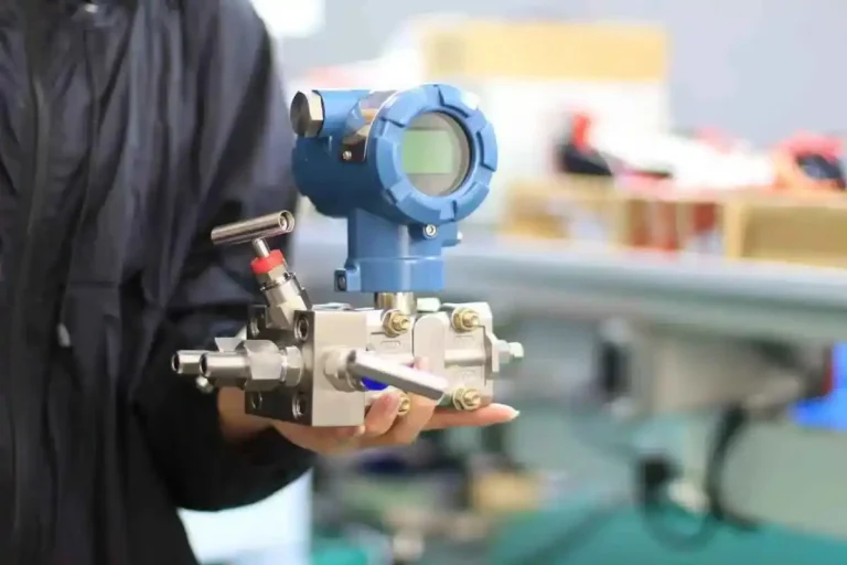 3 valve manifold for differential pressure transmitter 2